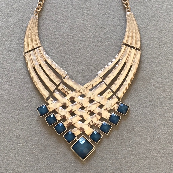 Statement Necklace with gold / Blue stones - Picture 2 of 7